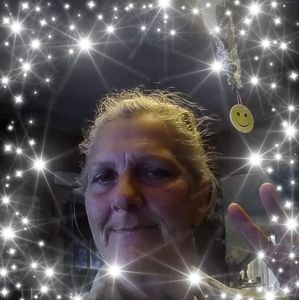 Meet your Posher, Connie